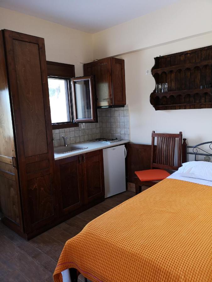Flygonion Guesthouse Kiriákion Extérieur photo