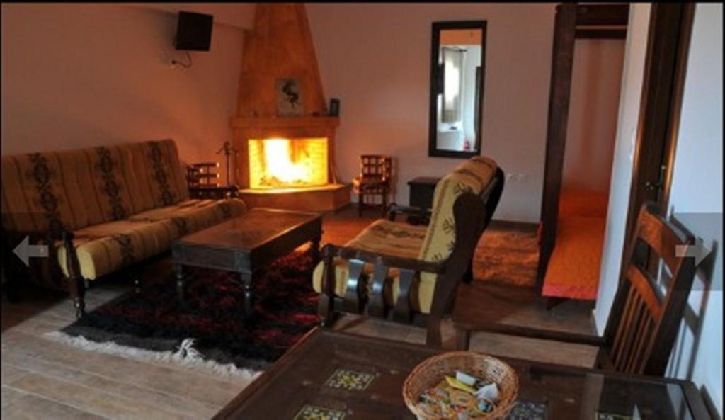 Flygonion Guesthouse Kiriákion Extérieur photo
